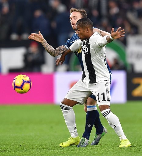Juventus 2-0 SPAL: C.Ronaldo vượt lên dẫn đầu Vua phá lưới - 5 Juventus 2-0 SPAL: C.Ronaldo vượt lên dẫn đầu Vua phá lưới - 5