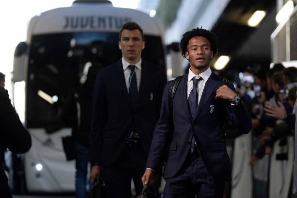 Juventus 2-0 SPAL: C.Ronaldo vượt lên dẫn đầu Vua phá lưới - 12 Juventus 2-0 SPAL: C.Ronaldo vượt lên dẫn đầu Vua phá lưới - 12