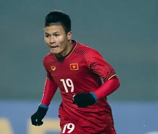 Đội hình tiêu biểu vòng bảng AFF Cup 2018: Việt Nam, Thái Lan áp đảo - 2
Quang Hải thi đấu nổi bật ở tuyến giữa đội tuyển Việt Nam