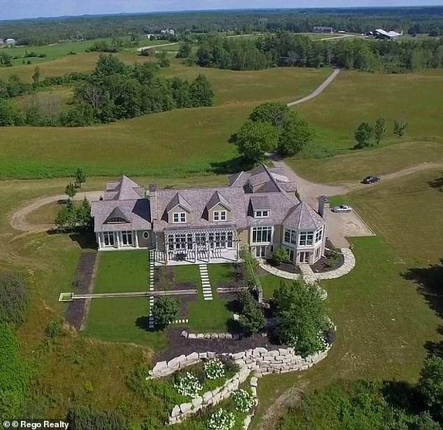 Justin Bieber và vợ về sống ở Canada - 3