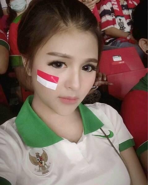 Cổ động viên Việt Nam nằm trong top đẹp nhất AFF Cup 2018 - 19 Cổ động viên Việt Nam nằm trong top đẹp nhất AFF Cup 2018 - 19