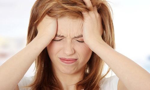Suy nhược thần kinh gây hậu quả gì? - 2 Đau đầu là biểu hiện của suy nhược thần kinh