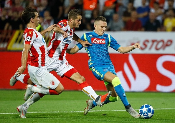 Bảng tử thần ở Champions League kịch tính hơn bao giờ hết - 3
Napoli cần phải giành 3 điểm trước Red Star Belgrade để chiếm lợi thế trước lượt đấu cuối
