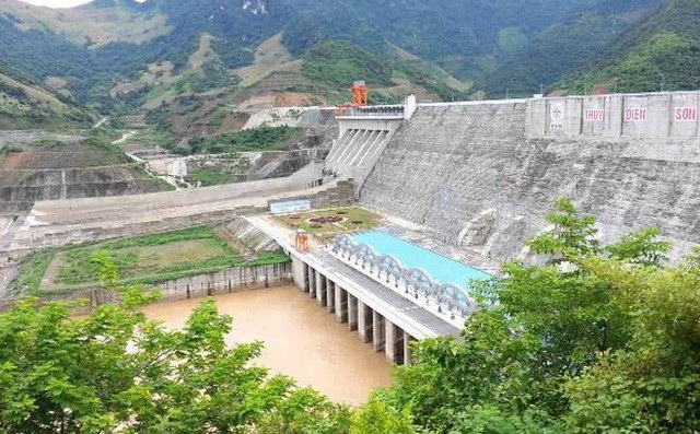 Vụ án thuỷ điện Sơn La: Các hộ dân được tự khoanh vẽ, xác định vị trí bản đồ - 1 Các hộ dân tự ý khoanh vẽ đo đạc diện tích đất để ăn tiền đền bù hỗ trợ tái định cư tại Dự án Thuỷ điện Sơn La.