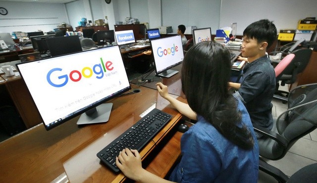 Buộc Facebook, Google đặt văn phòng đại diện tại Việt Nam: "Không trái với WTO" - 1 Yêu cầu các nhà cung cấp dịch vụ xuyên biên giới như Facebook, Google... đặt văn phòng, máy chủ tại Việt Nam tương tự như nhiều nước lớn đã và đang làm.
