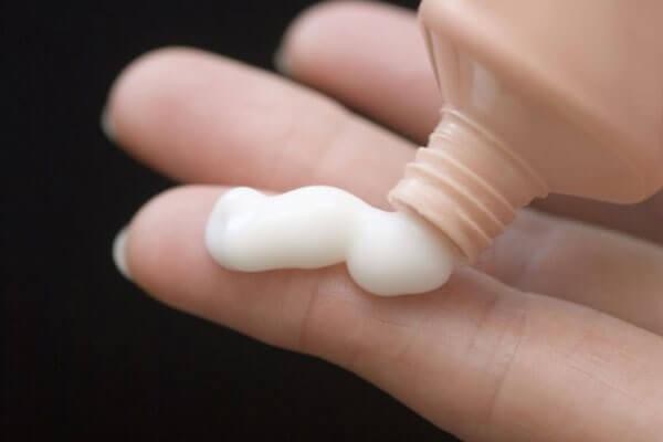 Bệnh vảy nến và những biến chứng nguy hiểm khôn lường - 5 Điều trị tại chỗ vảy nến được nhiều người áp dụng