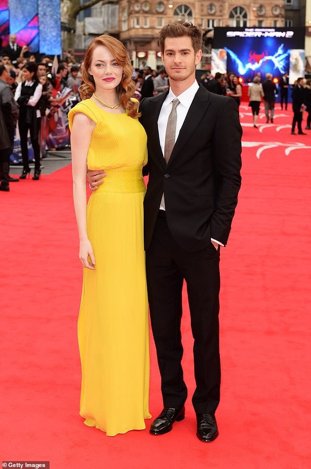 Rita Ora hò hẹn với “người nhện” Andrew Garfield - 4
Andrew Garfield từng cặp kè với bạn diễn Emma Stone từ năm 2011 và chia tay vào năm 2015.