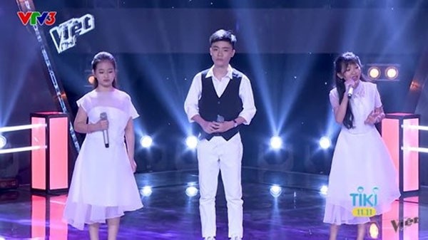 Hồ Quỳnh Hương khiến thí sinh Giọng hát Việt nhí bật khóc - 1 Bộ ba Quỳnh Anh- Minh Nhật- Phương Linh.