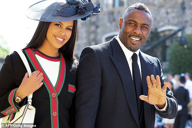 Người đàn ông quyến rũ nhất năm 2018 là ai? - 2
Idris Elba bên bạn gái Sabrina Dhowre