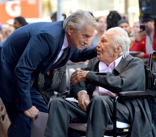 Michael Douglas được lưu tên trên đại lộ Danh vọng - 9
Michael Douglas có một sự nghiệp điện ảnh lẫy lừng, ông vẫn đóng phim liên tục trong những năm gần đây dù đã qua tuổi 70, có thể kể tới các phim như Ant-Man, Unlocked, Ant-Man and the Wasp....
