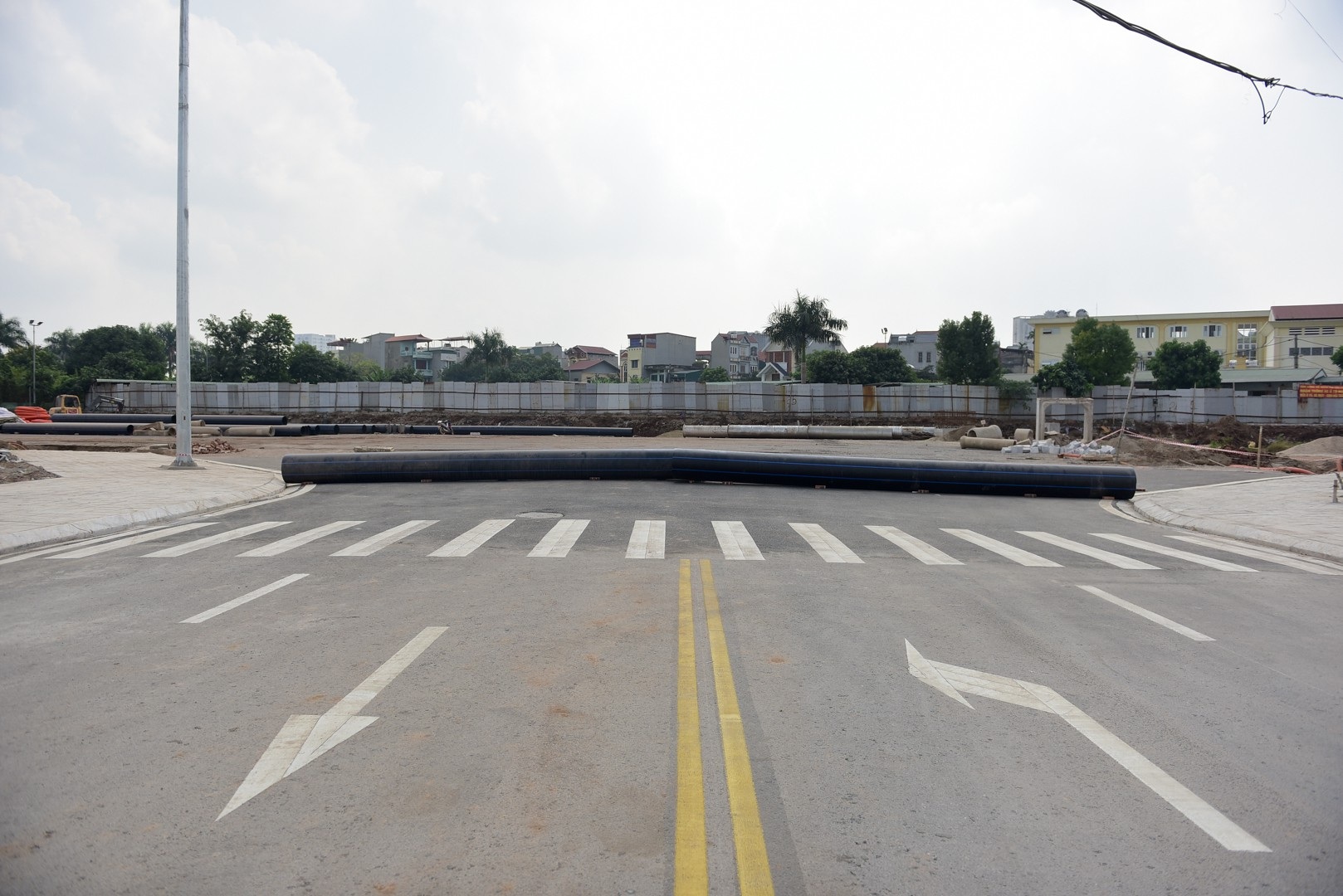 Ngắm con đường 650m đầu tư 200 tỷ mới thông tại Hà Nội - Ảnh 14.