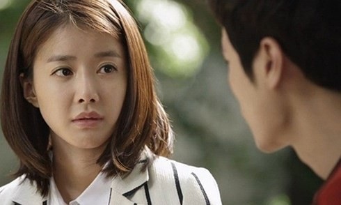 Sốc nặng khi chồng sắp cưới thú nhận từng qua đêm với gái làng chơi - 1
Dù gia đình phản đối, nhưng em vẫn nhất quyết quen người đàn ông ấy. (Ảnh minh họa)