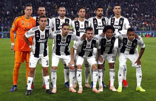 Juventus 1-2 Man Utd: Ba phút tới chiến thắng - 11
Đội hình ra sân của Juventus