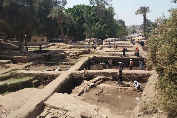 Các phiến đá được tìm thấy tại vùng Matariya, Cairo - Ảnh từ Bộ Cổ vật Ai Cập