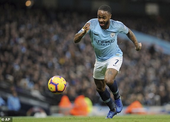 
Sterling tiếp tục thăng hoa và trở thành đầu tàu cho hàng công của Man City
