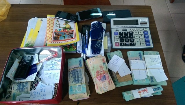 Triệt xóa nhiều điểm bán số đề do "quý bà" tổ chức - 2 Tang vật vụ án. (Ảnh: Công an TP Hội An)