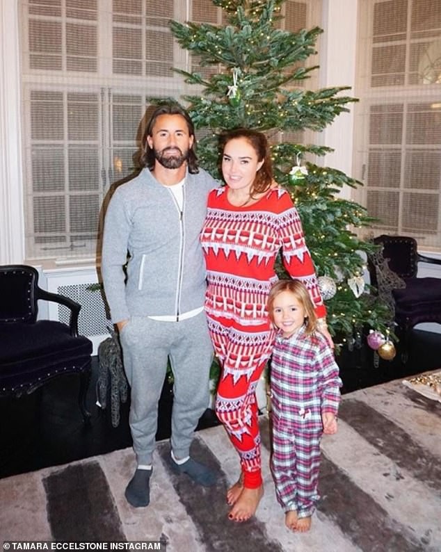 Con gái tỷ phú F1 chi bộn tiền trang hoàng nhà cửa dịp Giáng sinh - 1
Gia đình Tamara Ecclestone rất thích dịp lễ Giáng sinh và luôn trang hoàng nhà cửa hoành tráng trong dịp này