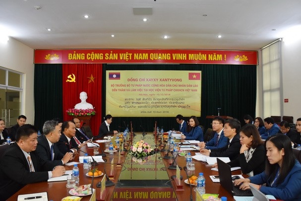 Bộ trưởng Tư pháp Lào tới thăm và làm việc tại Học viện Tư pháp Việt Nam - 1 Bộ trưởng Tư pháp Lào tới thăm và làm việc tại Học viện Tư pháp Việt Nam - 1