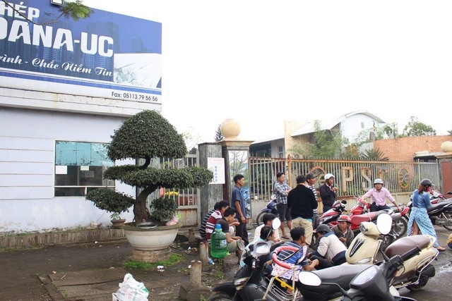 Đề nghị kiểm điểm nhiều cán bộ liên quan sai phạm ở hai nhà máy thép - Ảnh 1. Đề nghị kiểm điểm nhiều cán bộ liên quan sai phạm ở hai nhà máy thép - Ảnh 1.