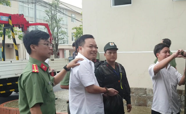 Phục hồi điều tra Giám đốc Công ty Tây Nam - 1 Nguyễn Huỳnh Đạt Nhân lúc bị bắt