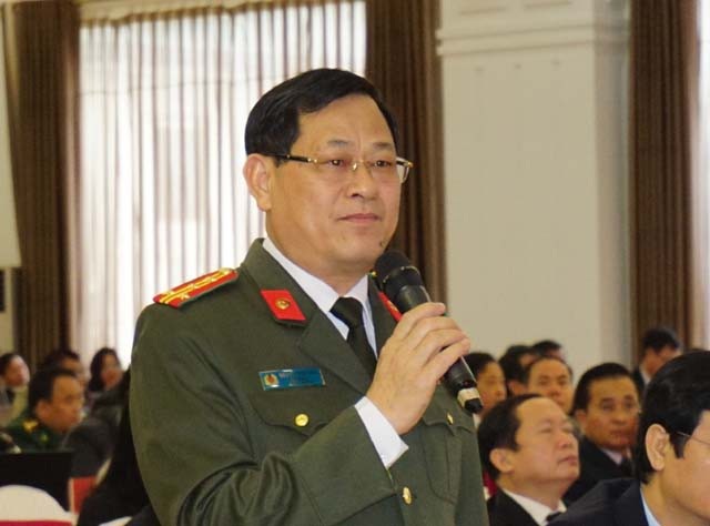 Pháo lậu dịp Tết: "Càng bắt, pháo càng nhiều" - 3 Đại tá Nguyễn Hữu Cầu - Giám đốc Công an tỉnh Nghệ An: Càng bắt, pháo càng nhiều.