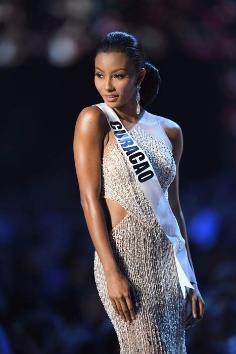 H'Hen Niê trình diễn xuất sắc trong đêm thi bán kết Hoa hậu Hoàn vũ 2018 - 26 H'Hen Niê trình diễn xuất sắc trong đêm thi bán kết Hoa hậu Hoàn vũ 2018 - 26