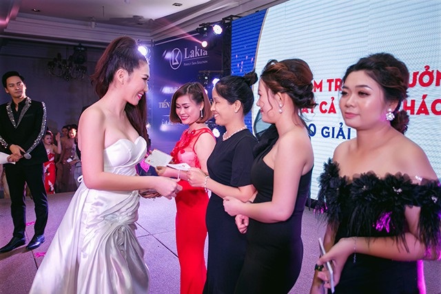 CEO Hồng Ngọc và những triết lý kinh doanh làm nên thành công - 2 CEO Hồng Ngọc và những triết lý kinh doanh làm nên thành công - 2