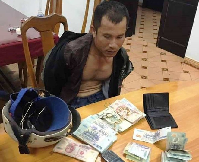 Siêu trộm trốn truy nã bị bắt khi đang “hành nghề” - 2 Đối tượng Trịnh bị bắt cùng tang vật