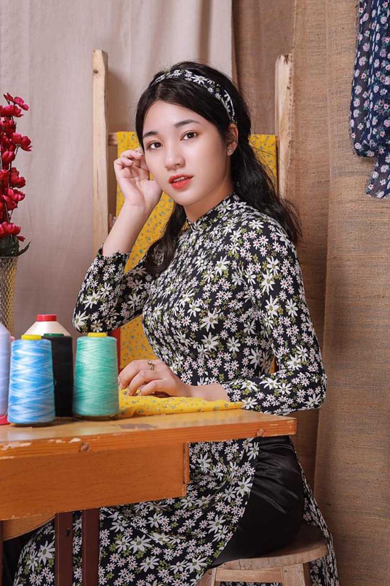 Cô giáo tương lai đẹp như diễn viên - Ảnh 10. Cô giáo tương lai đẹp như diễn viên - Ảnh 10.
