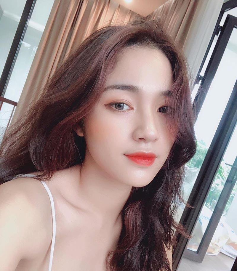 Cô giáo tương lai đẹp như diễn viên - Ảnh 3. Cô giáo tương lai đẹp như diễn viên - Ảnh 3.