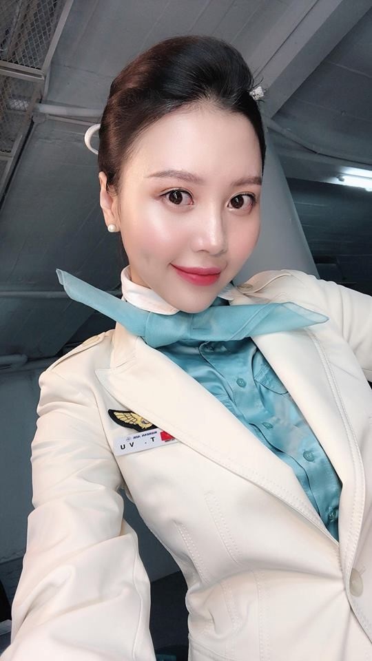 “Hot girl World Cup” chấm Quang Hải của trận Chung kết AFF Cup - 3
Chia sẻ về hình ảnh của mình, Ngọc Châm cho biết đây là lần đầu tiên cô lựa chọn cổ vũ tại trường quay với hy vọng thay đổi mang lại may mắn cho ĐT Việt Nam.