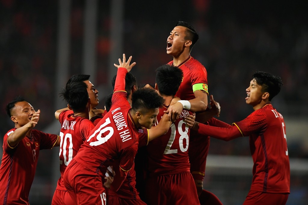 Nhìn lại những khoảnh khắc nghẹt thở trong trận chung kết AFF Cup - Ảnh 5. Nhìn lại những khoảnh khắc nghẹt thở trong trận chung kết AFF Cup - Ảnh 5.