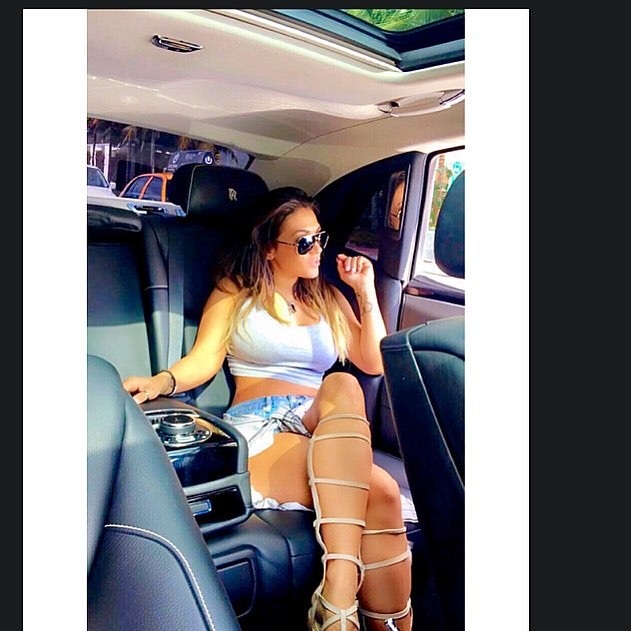 Jen Harley "lấp ló" ngực đầy - 7
Mối quan hệ của người đẹp với bạn trai Ronnie Ortiz-Magio lên bổng xuống trầm nhiều lần nhưng cặp đôi vẫn ở bên nhau