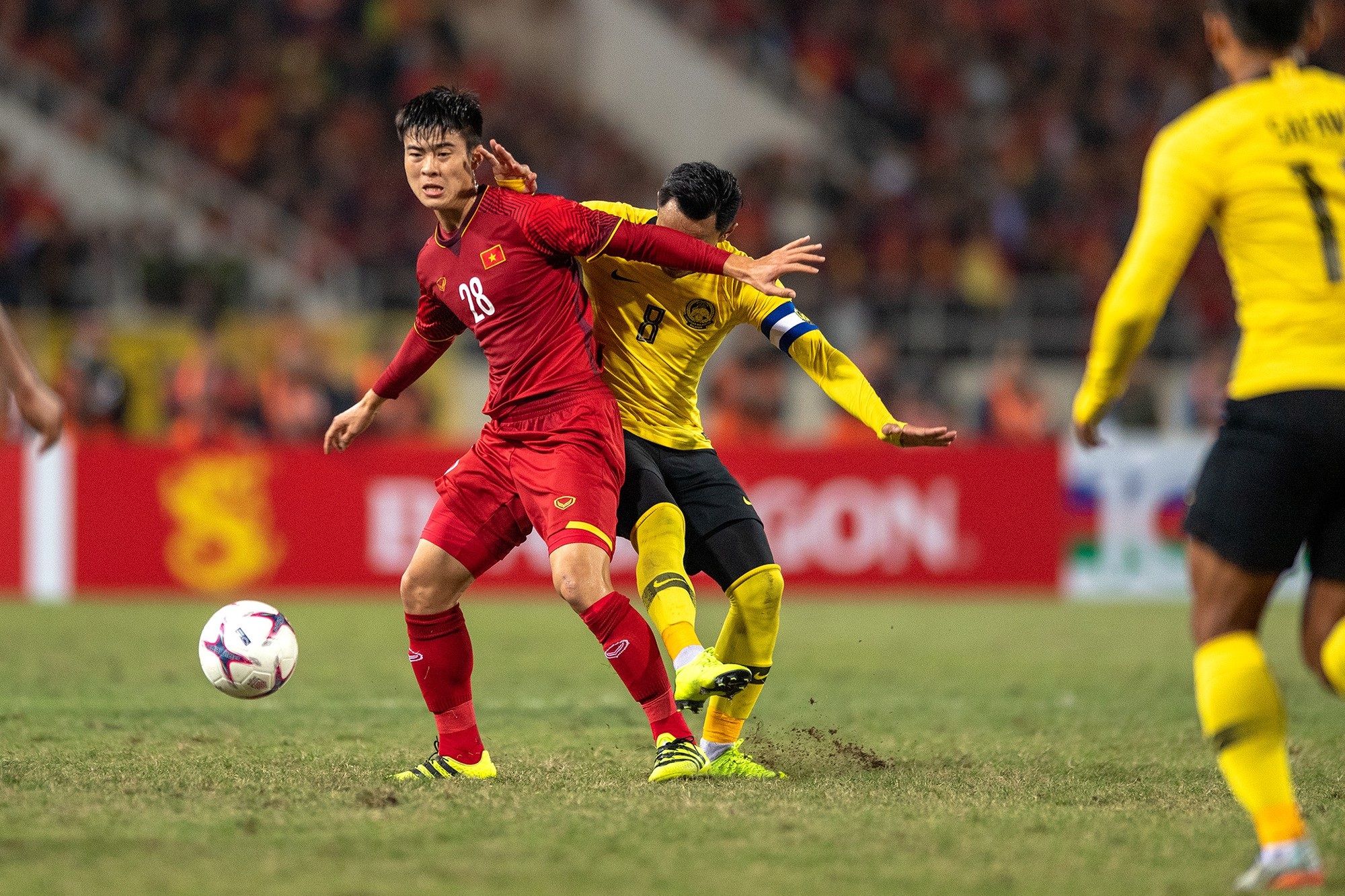 Nhìn lại những khoảnh khắc nghẹt thở trong trận chung kết AFF Cup - Ảnh 12. Nhìn lại những khoảnh khắc nghẹt thở trong trận chung kết AFF Cup - Ảnh 12.