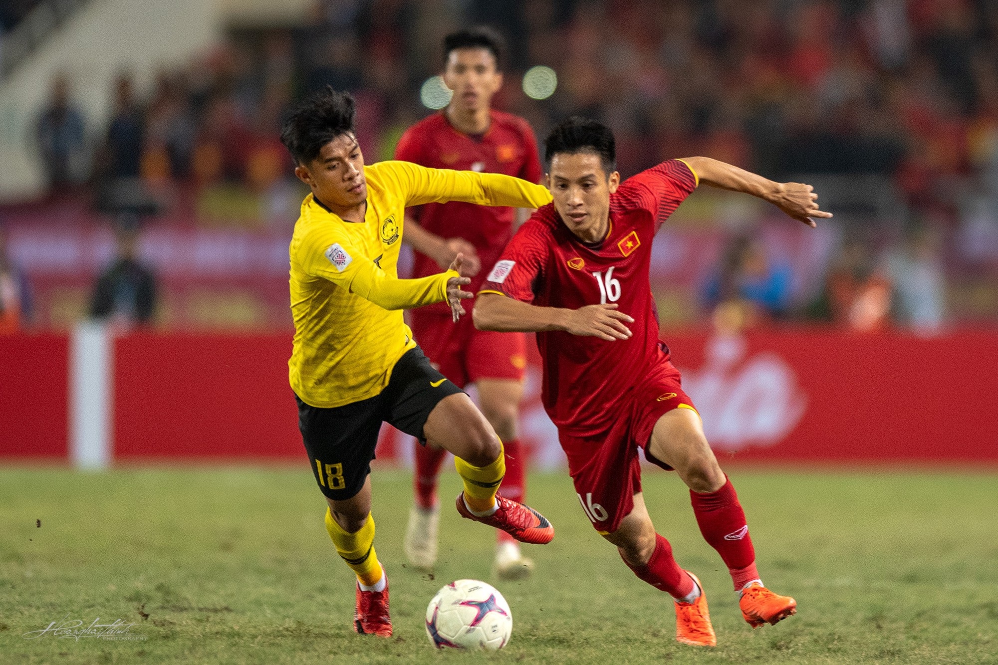 Nhìn lại những khoảnh khắc nghẹt thở trong trận chung kết AFF Cup - Ảnh 1. Nhìn lại những khoảnh khắc nghẹt thở trong trận chung kết AFF Cup - Ảnh 1.
