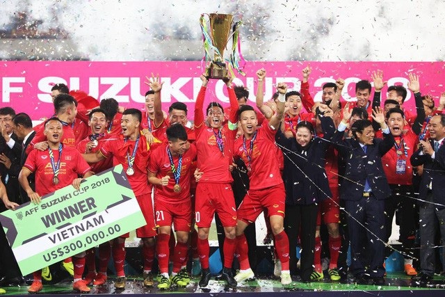 Báo Hàn Quốc tự hào về chiến tích vô địch AFF Cup của đội tuyển Việt Nam - 1
Nhiều tờ báo Hàn Quốc đã gọi đội tuyển Việt Nam là nhà vô địch hoàn hảo