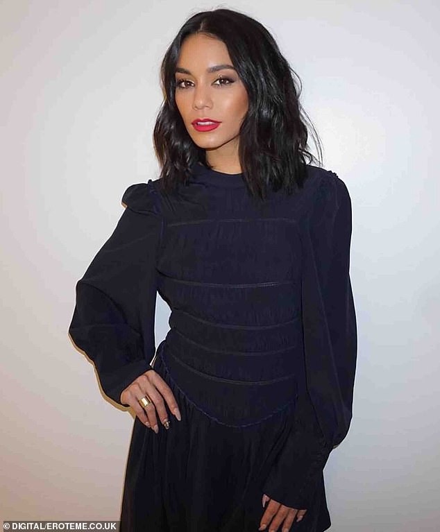 Vanessa Hudgens sành điệu đi quảng bá phim mới - 7
Vanessa Hudgens chia sẻ, đón tuổi 30, cô cảm thấy hạnh phúc và may mắn