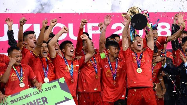 Báo Italia hết lời khen ngợi đội tuyển Việt Nam và Quang Hải - 2
Đội tuyển Việt Nam đã lên ngôi vô địch AFF Cup 2018 một cách thuyết phục