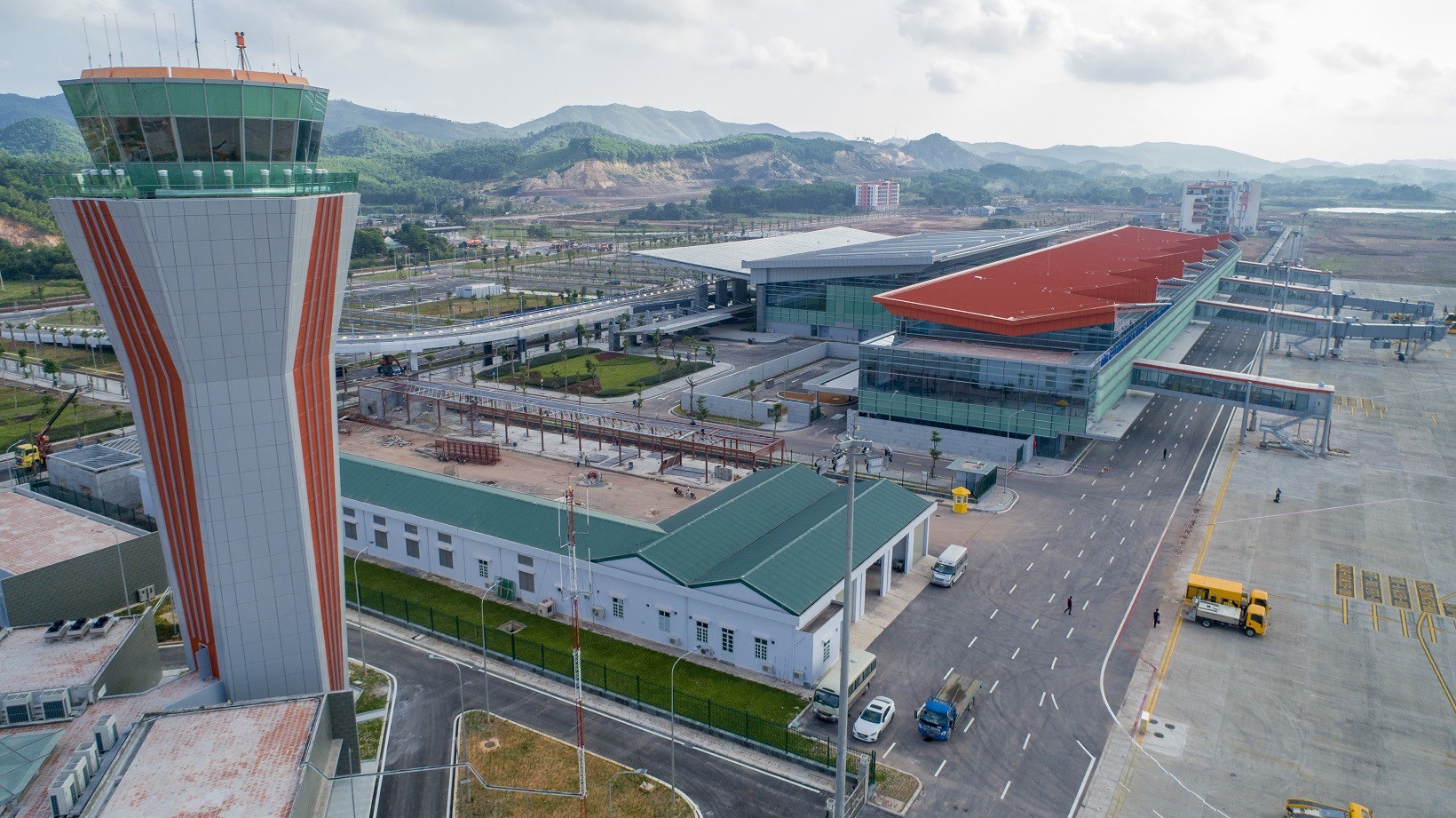 Đánh thức tiềm năng Thương cảng Vân Đồn - Ảnh 2. Đánh thức tiềm năng Thương cảng Vân Đồn - Ảnh 2.