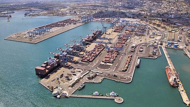Lo phật lòng Mỹ, Israel xét lại thỏa thuận đầu tư xây cảng của Trung Quốc - 1 Cảng Haifa (Ảnh: Albatross Aerial Photography)