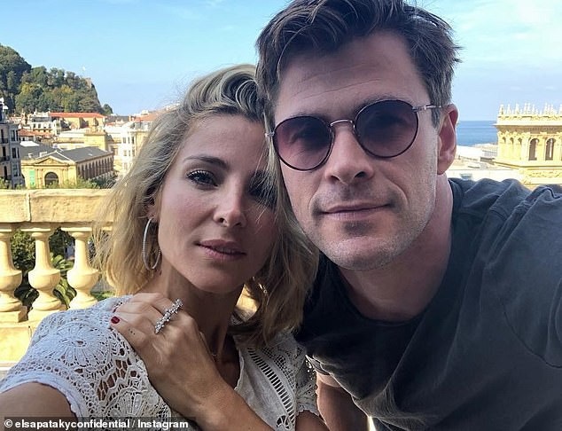 Hình ảnh giản dị của sao phim "Quá nhanh và nguy hiểm" bên hai con - 9
Elsa Pataky hơn chồng tới 7 tuổi nhưng cô hầu như không bị lệch khi sánh đôi bên chồng.