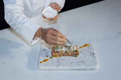 “Bàn bếp có tinh tươm thì mình ăn cơm mới ngon được!” – Đầu bếp Thanh Hoà