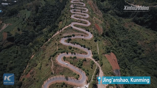 Choáng với con đường dài hơn 6km nhưng có tới 68 khúc cua - 1 Tuyến đường 68 khúc cua nhìn từ trên cao