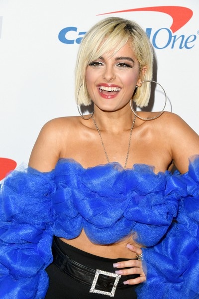 
Sự nghiệp hát nhóm không thành công, Bebe tách ra hát solo từ năm 2013
