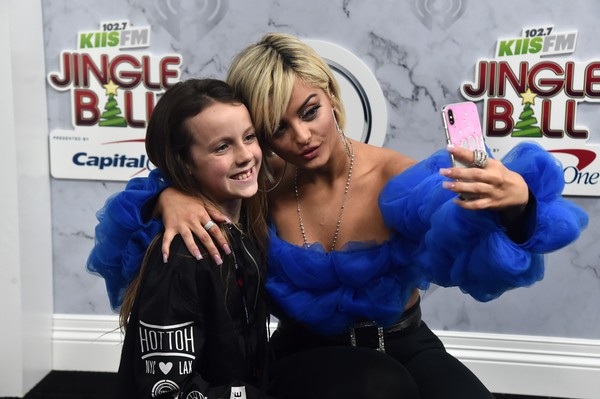 
Rexha ra mắt ca khúc I Cant Stop Drinking About You vào tháng 3/2014. Tính tới nay, cô đã giành 18 giải thưởng âm nhạc lớn nhỏ như BMI London, Edison, International Dance Music, Radio Disney Music...
