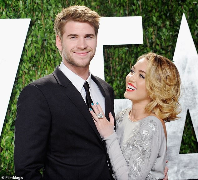 Rộ tin Miley Cyrus và Liam Hemsworth sắp cưới - Ảnh 2. Rộ tin Miley Cyrus và Liam Hemsworth sắp cưới - Ảnh 2.