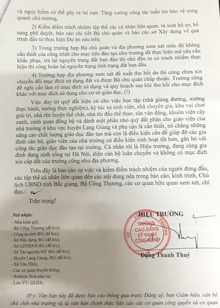3 cháu bé chết đuối oan ức tại Bắc Giang: Thủ phạm có thoát tội ngoạn mục? - 8
Bản báo cáo do ông Đặng Thanh Thuỷ, hiệu trưởng Trường cao đẳng kỹ thuật công nghiệp ký, đóng dấu bị gia đình nạn nhân bức xúc cho rằng đã đưa ra thông tin dối trá.