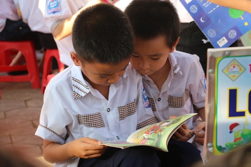 Học sinh, phụ huynh háo hức với Ngày hội đọc sách - Ảnh 5. Học sinh, phụ huynh háo hức với Ngày hội đọc sách - Ảnh 5.