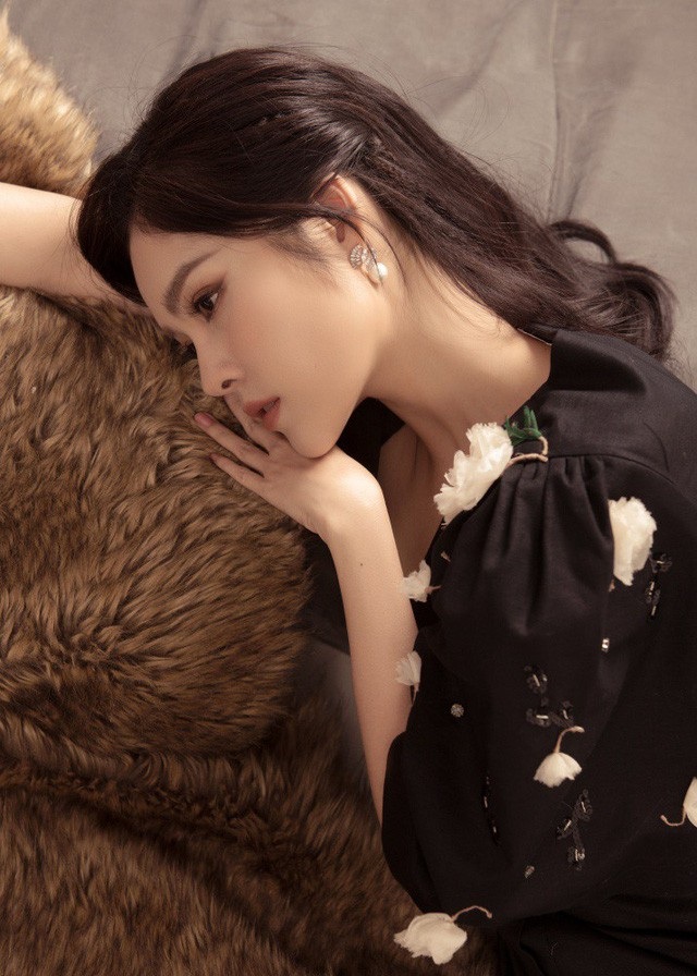 Những bà mẹ đơn thân mới lộ diện của showbiz Việt - Ảnh 4. Những bà mẹ đơn thân mới lộ diện của showbiz Việt - Ảnh 4.