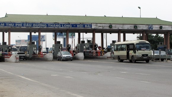 “Siết” an ninh trạm BOT Bắc Thăng Long - Nội Bài vì tài xế phản đối việc thu phí - 2 Trạm Bắc Thăng Long - Nội Bài đang thu phí hoàn vốn cho tuyến tránh thành phố Vĩnh Yên, tỉnh Vĩnh Phúc